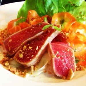 Seared Tuna Salad