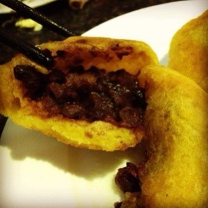 南瓜饼 with red bean paste fillings
