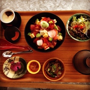 Sashimi Bakudan Chirashi Don Set