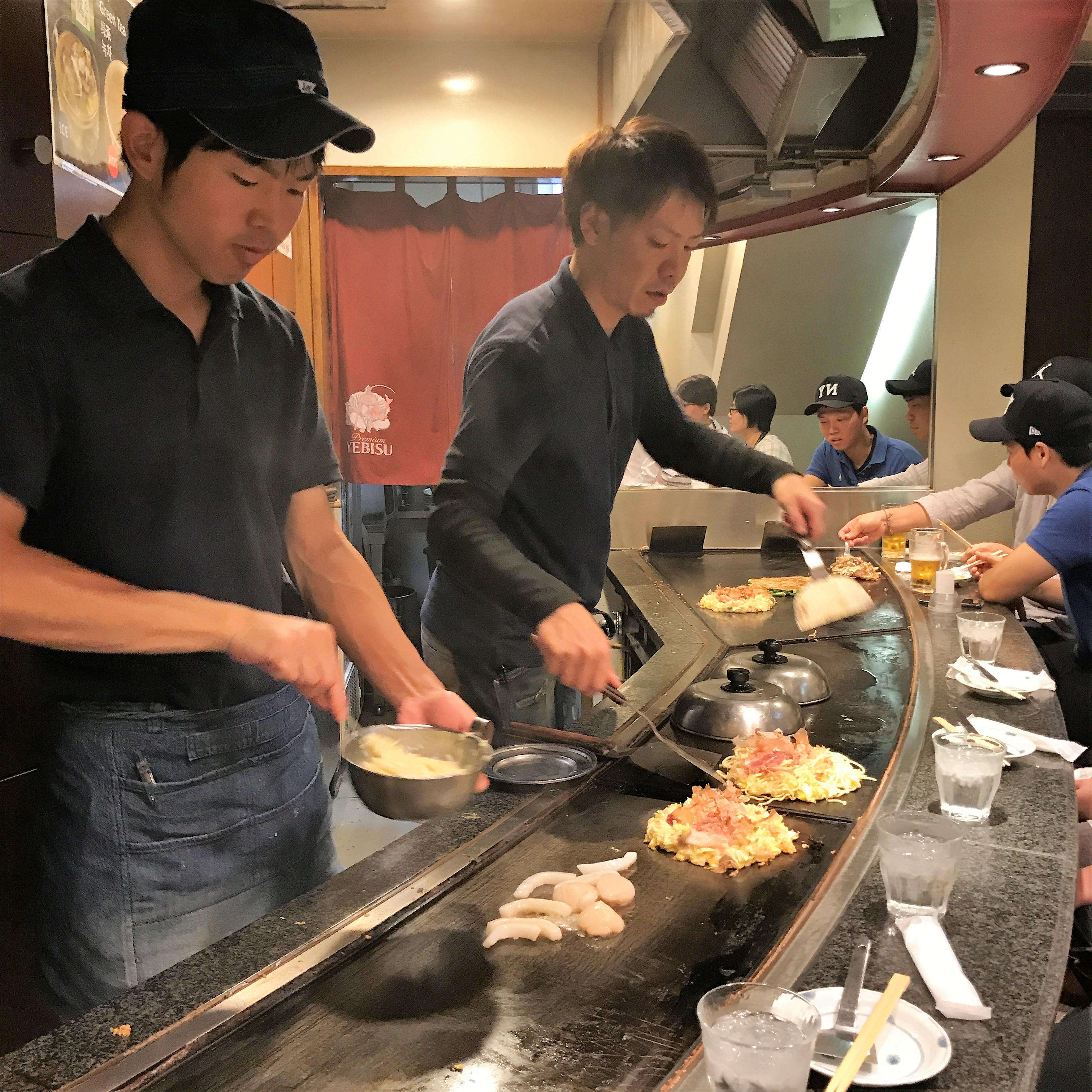 お好み焼「美津の」Mizuno Okonomiyaki @Osaka, Japan | Eat.Eat.Walk